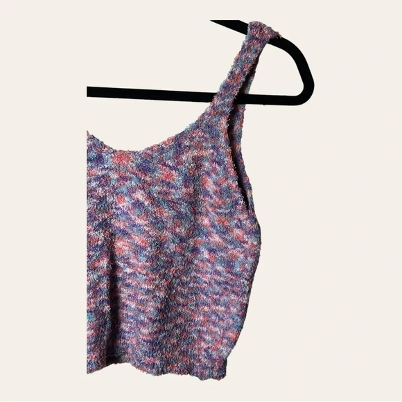 2036. MAIN STRIP CROP TOP TEDDY MATERIAL SIZE LARGE MULTICOLOR‎ - Picture 7 of 9